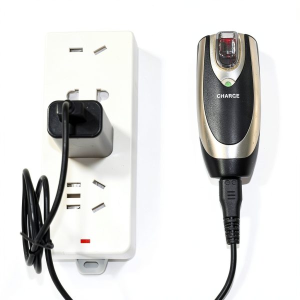 Pinkind Universal USB Charger for Clippers Shavers Trimmers-3